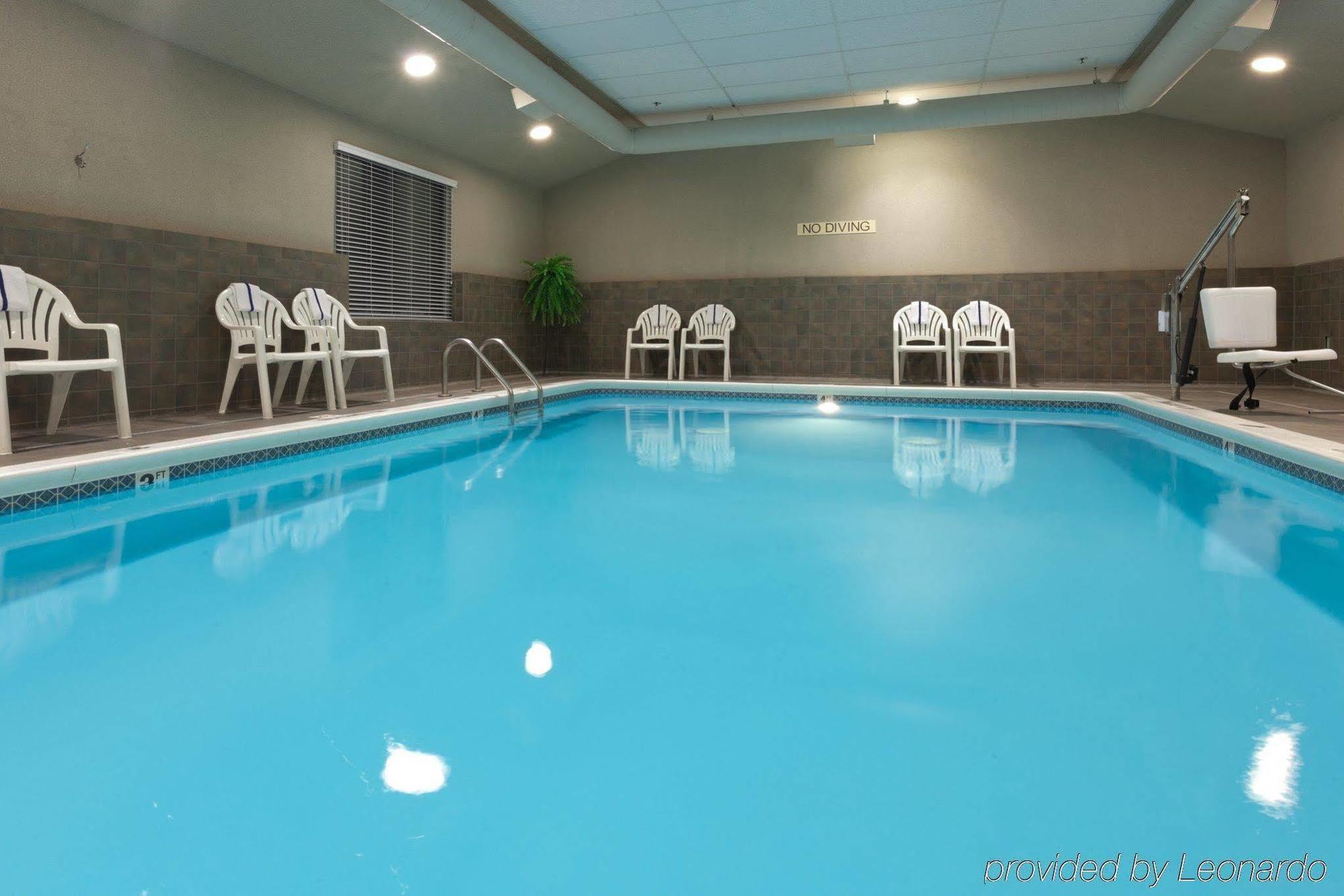 Country Inn & Suites By Radisson, Holland, Mi ภายนอก รูปภาพ